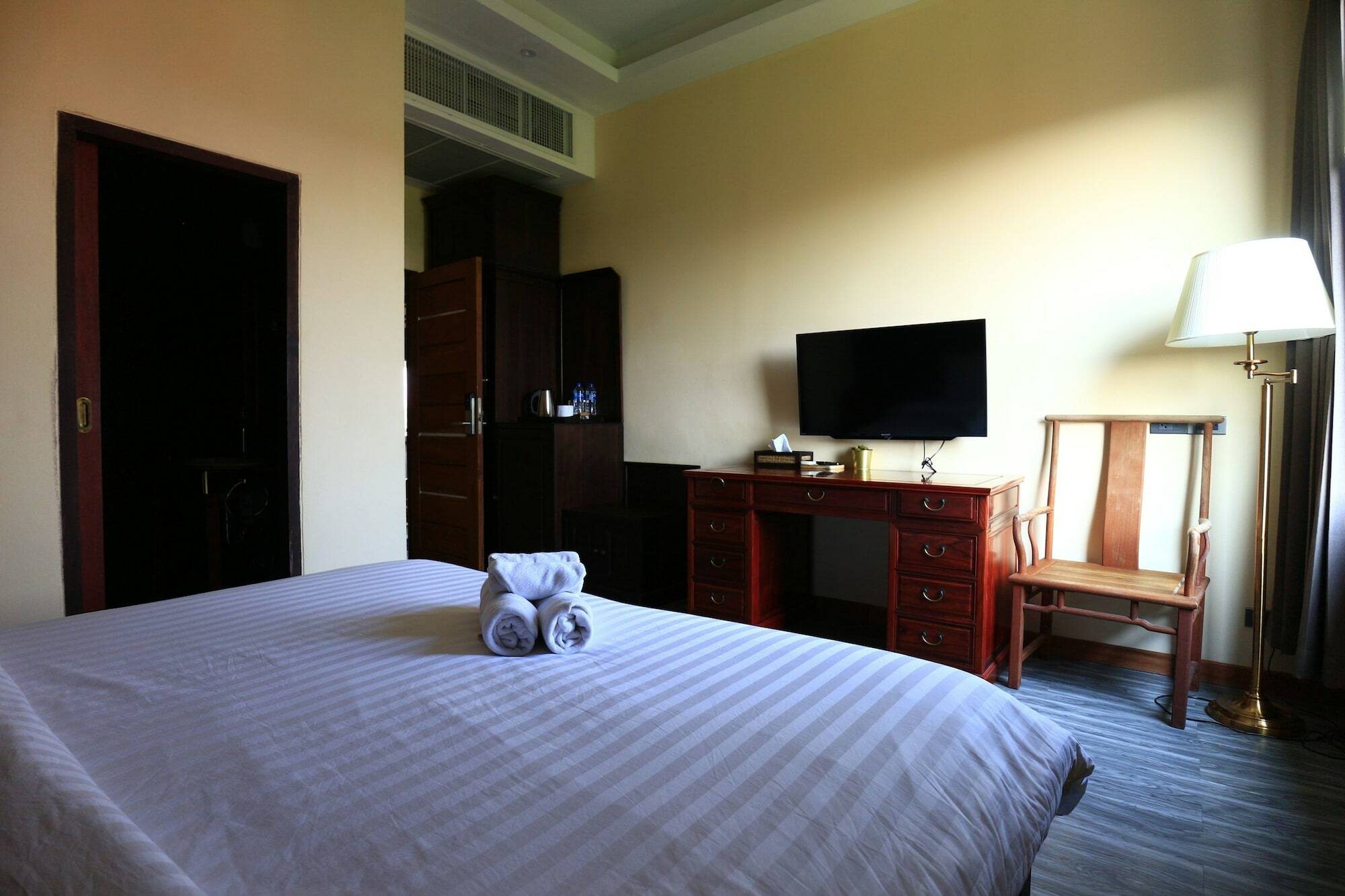Отель Yadana Chiangmai Чиангмай Экстерьер фото